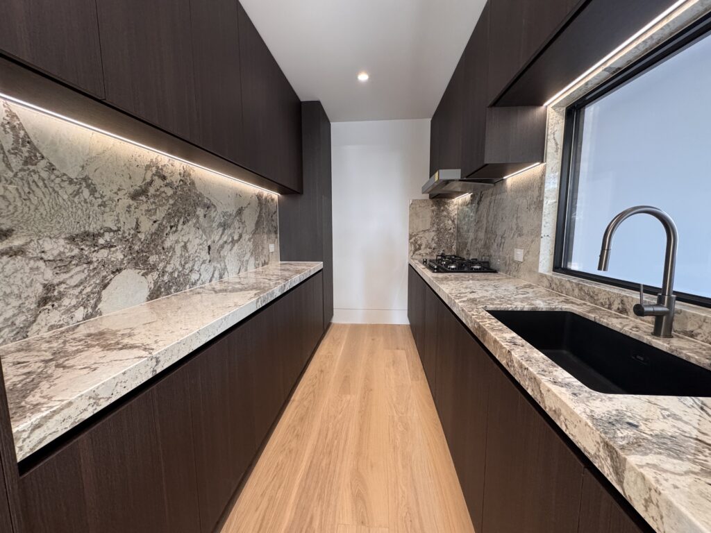 109e11bf12420ed68483e21dee51b034