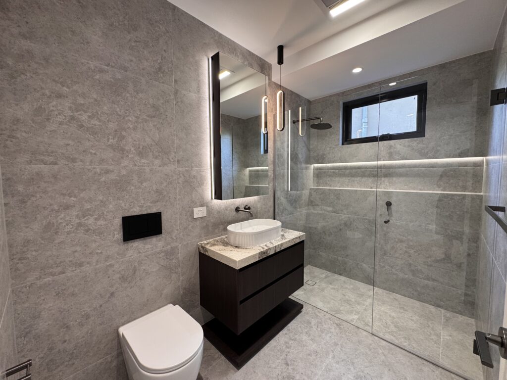 9aa1eea3fa343a5c84f3fd02b4870390